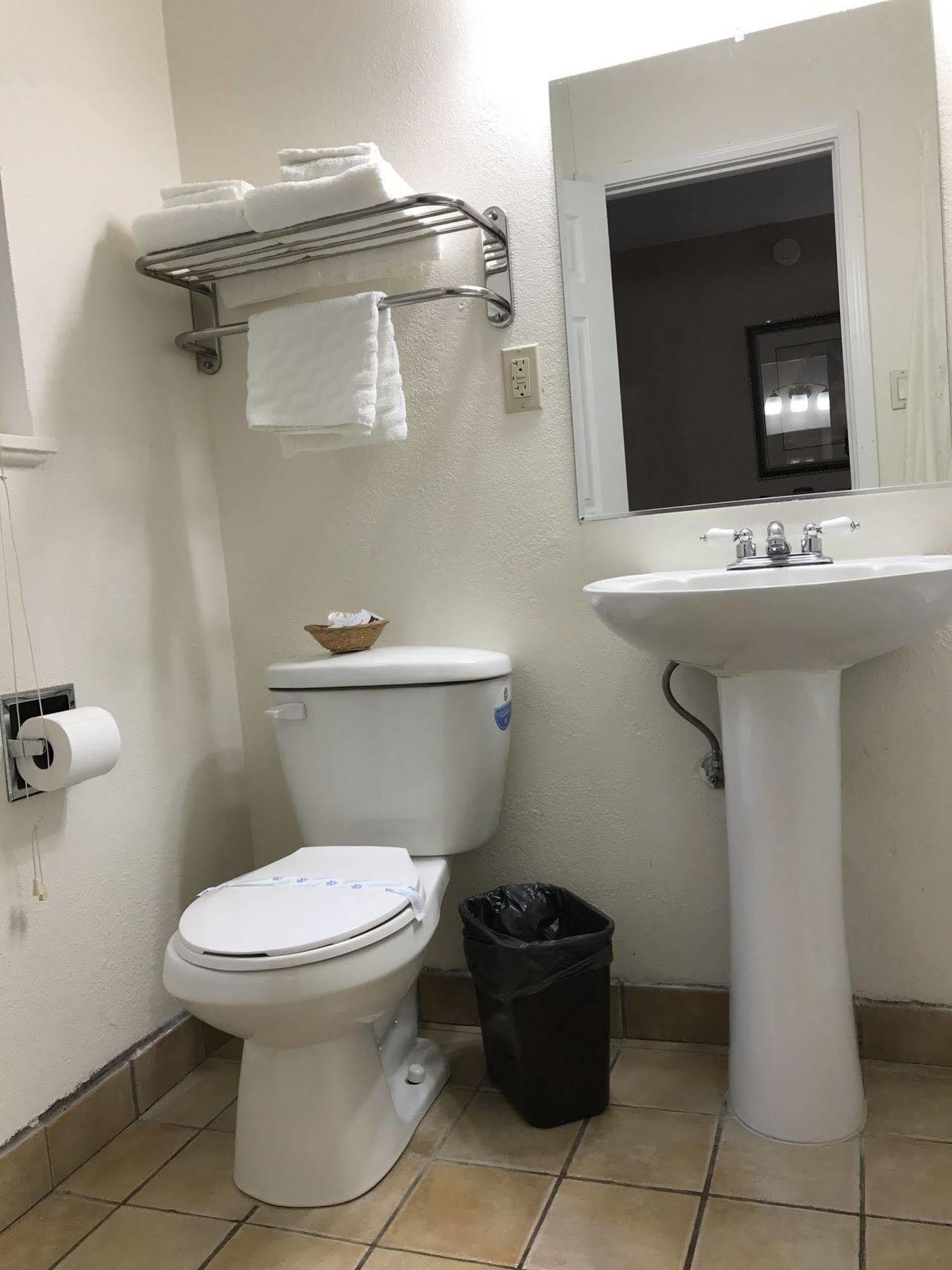 Townhouse Motel Weed Extérieur photo