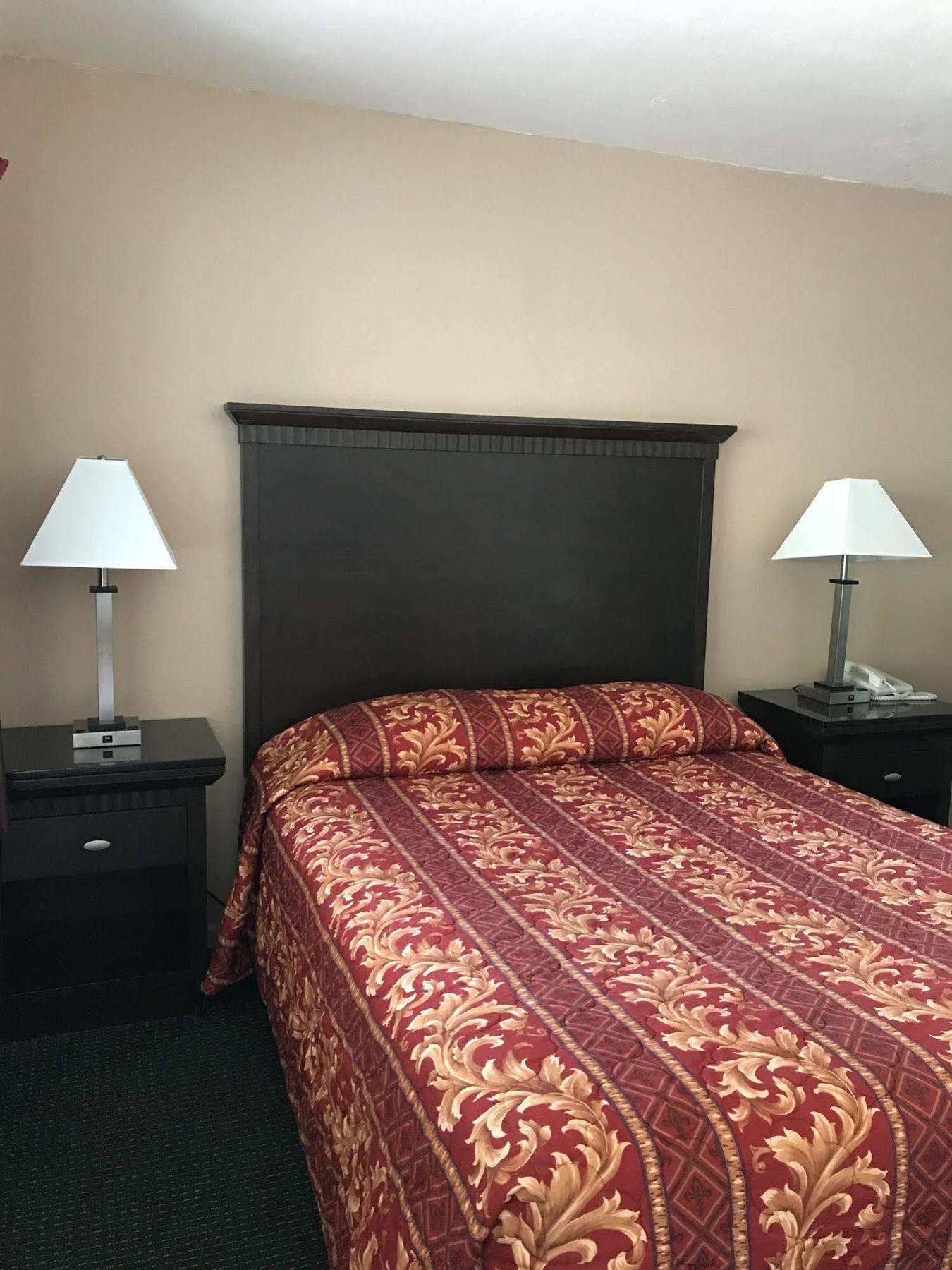 Townhouse Motel Weed Extérieur photo