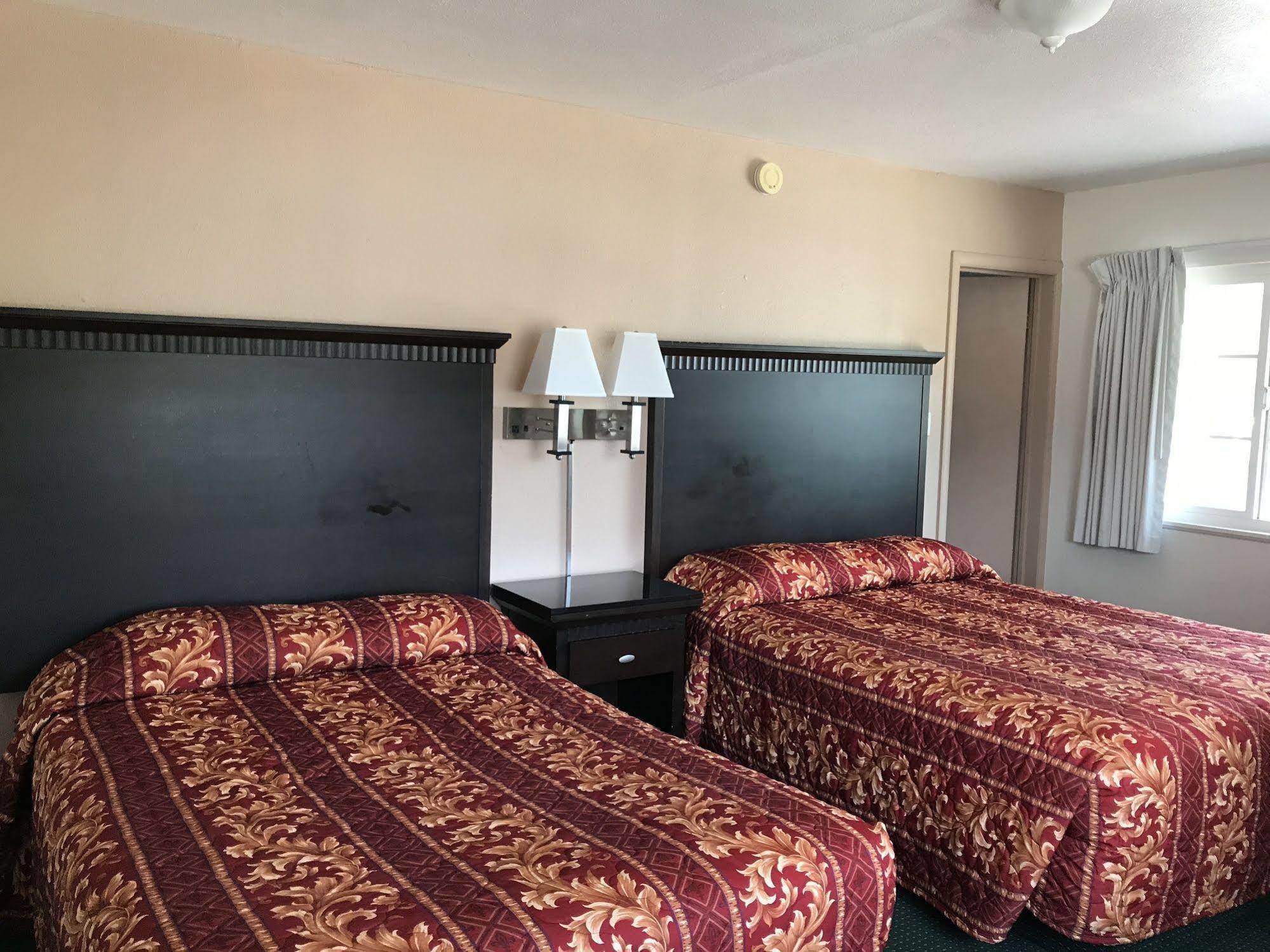 Townhouse Motel Weed Extérieur photo